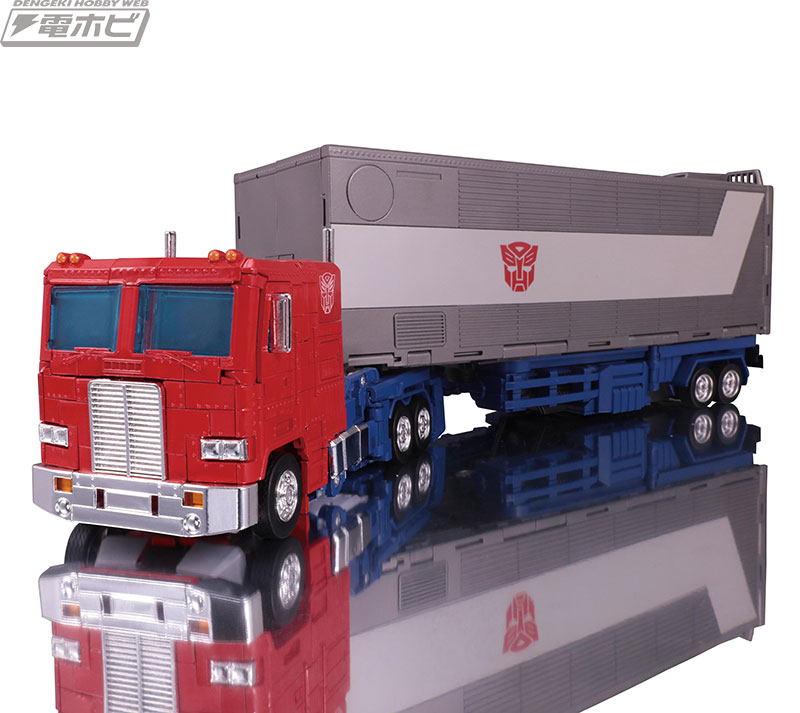 トランスフォーマー35周年を記念する究極のアイテム！「MP-44 コンボイ