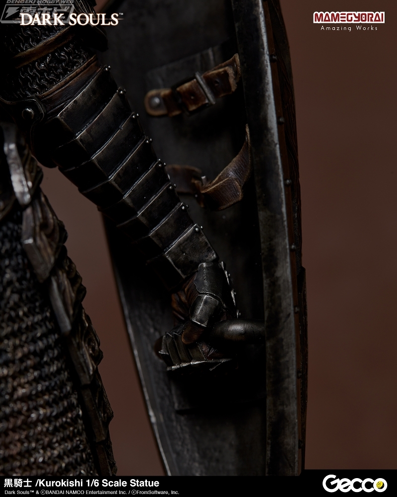 ダークソウル』黒騎士が全高約41センチの超リアルなスタチューに！鈍い