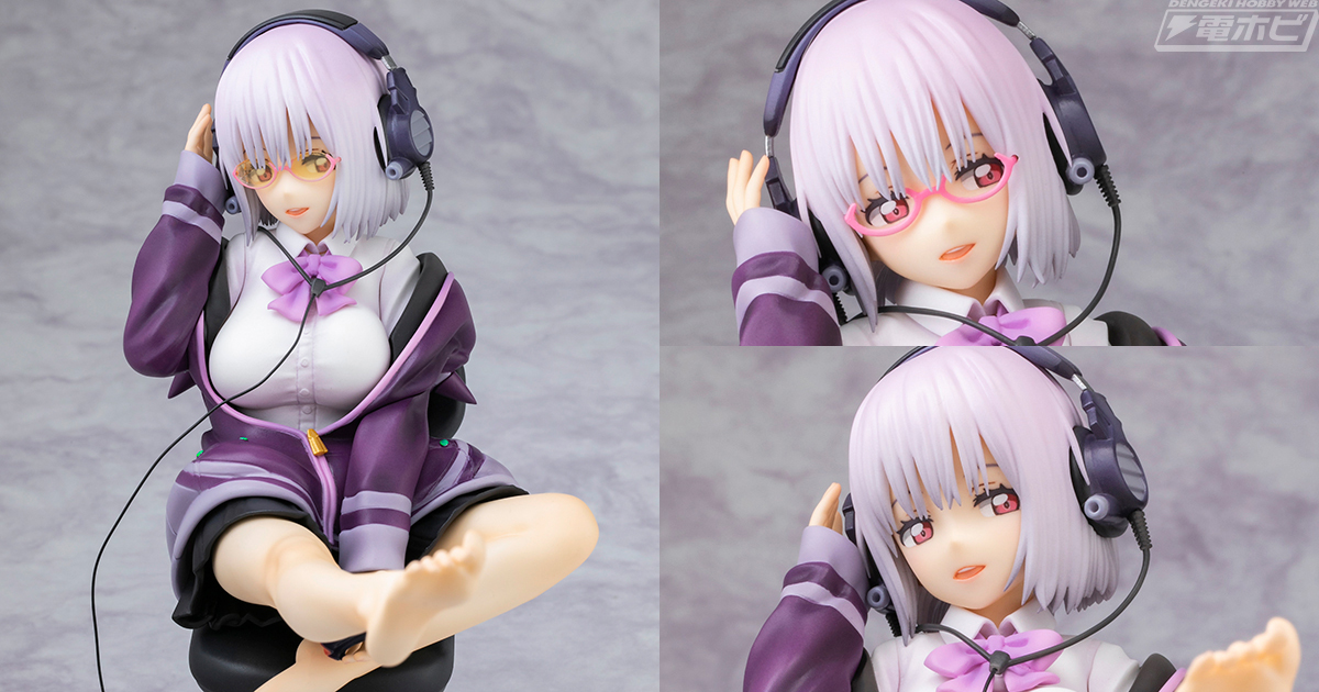 スラっと伸びる足のラインが魅力!!『SSSS.GRIDMAN』新条アカネが自室で