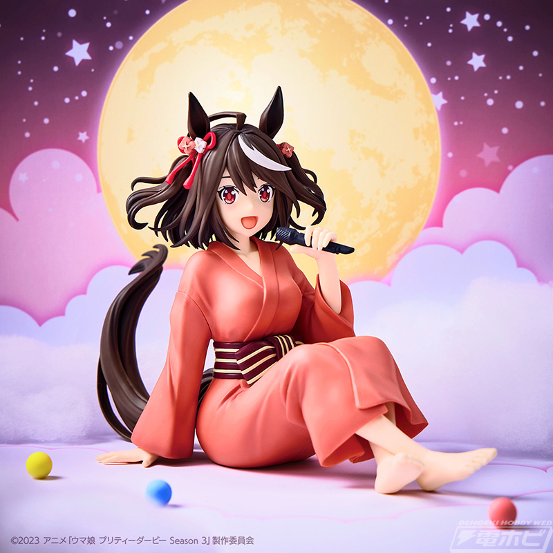 部屋着衣装のキタサンブラックとシュヴァルグランのフィギュアも登場