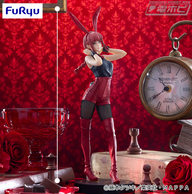 TVアニメ『チェンソーマン』より、バニーガール姿のマキマとパワーが