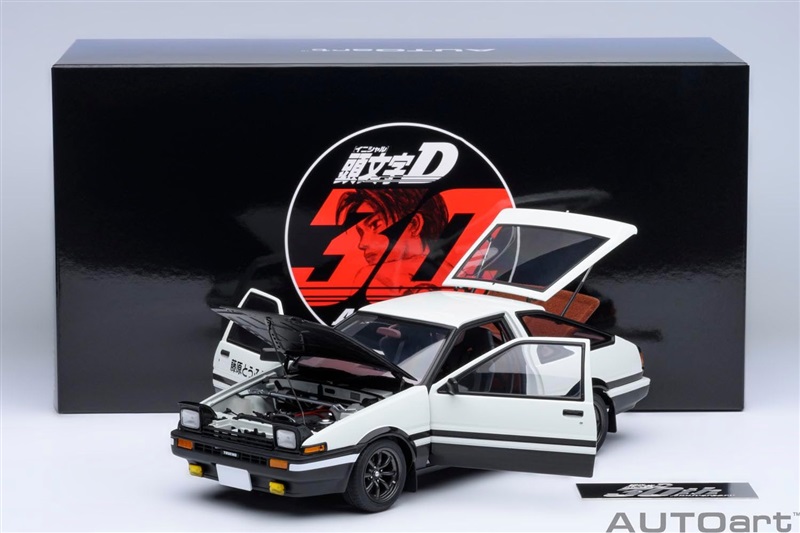 頭文字D』30周年記念モデル！フルチューン仕様の1/18スケール「トヨタ