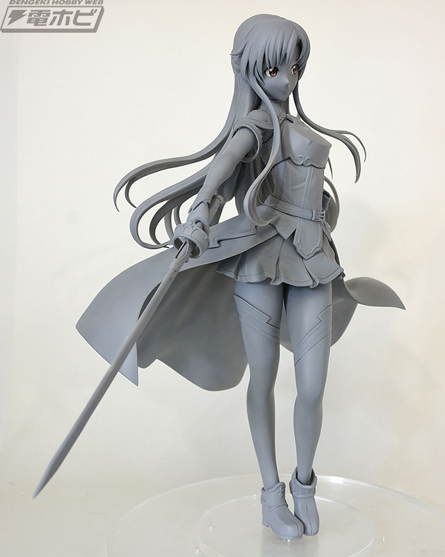 ソードアート・オンライン』アスナが《血盟騎士団》団服衣装で1/4