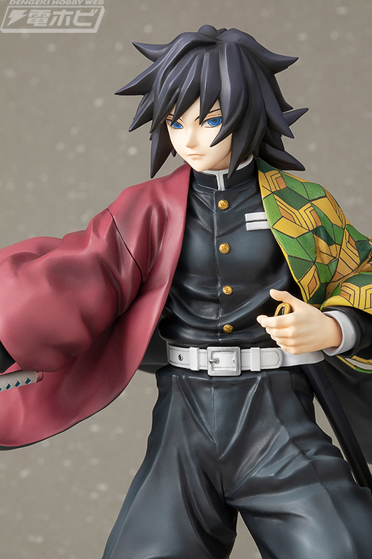 日輪刀を抜いた凛々しい姿がステキ！『鬼滅の刃』水柱・冨岡義勇が