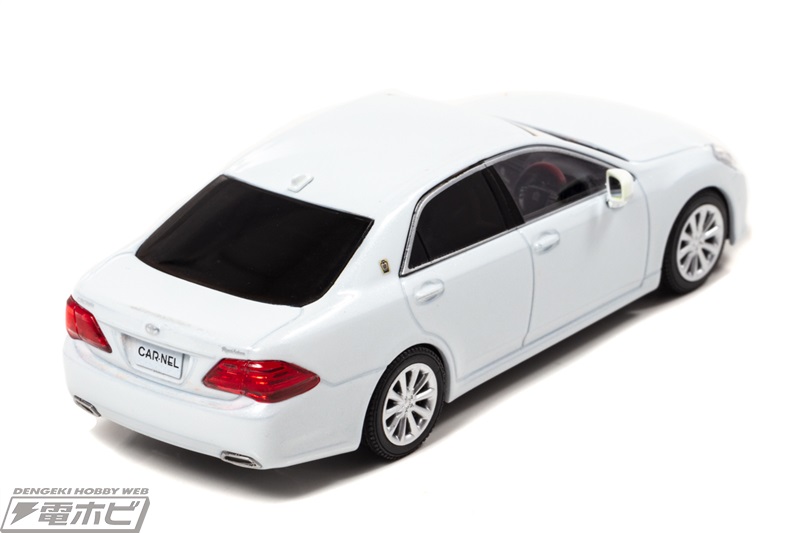 トヨタ クラウン ロイヤルサルーンG」の後期型が1/43スケールでダイ