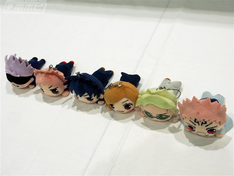 鬼滅の刃』特大寝そべりぬいぐるみ、『呪術廻戦』スーパープレミアム