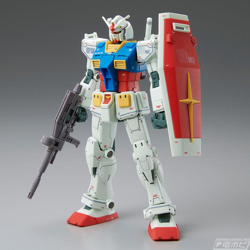 ガンプラ「HG 1/144 ドアン専用ザク」と「HG 1/144 RX-78-02 ガンダム