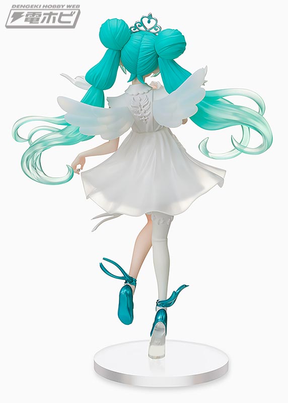 15th Anniversary！生誕15周年を祝う「初音ミク」のリアルフィギュアが