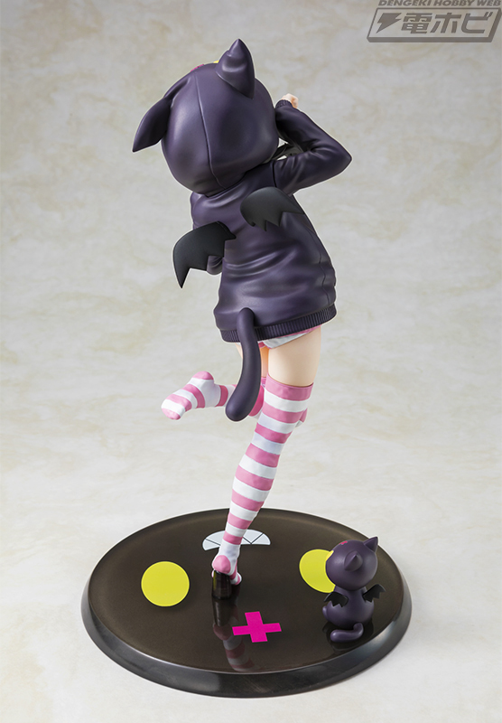 パーカーを脱いだ部屋着状態も再現可能！『この素晴らしい世界に祝福を