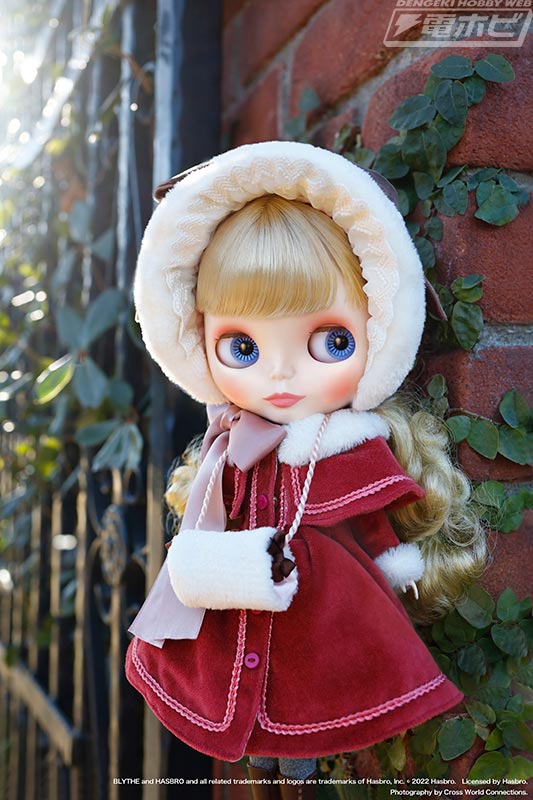 ファッションドール『ブライス』より、Victorian時代のクラシカルな