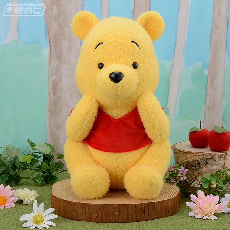 くまのプーさん」の2月の新作プライズは、頬杖ポーズとハート柄が