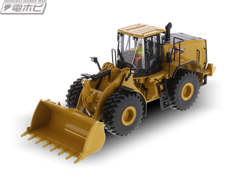 キャタピラー社3タイプのホイールローダーが1/50スケールの完成品