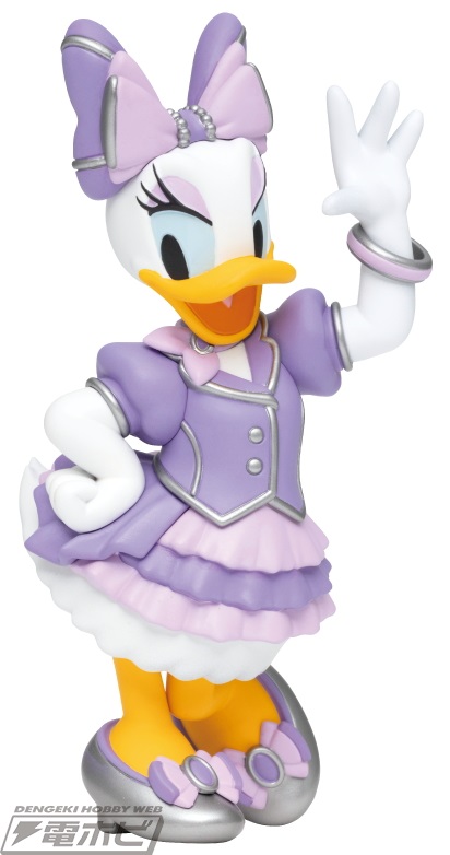 大迫力のシンデレラ城のフィギュアは必見！ディズニー創立100周年を