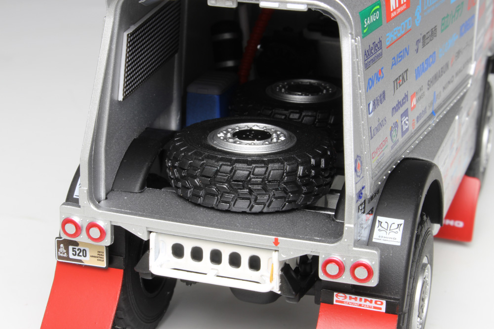 2013年ダカールラリーで優勝したHINO500がミニカーで登場！ | ホビコレ