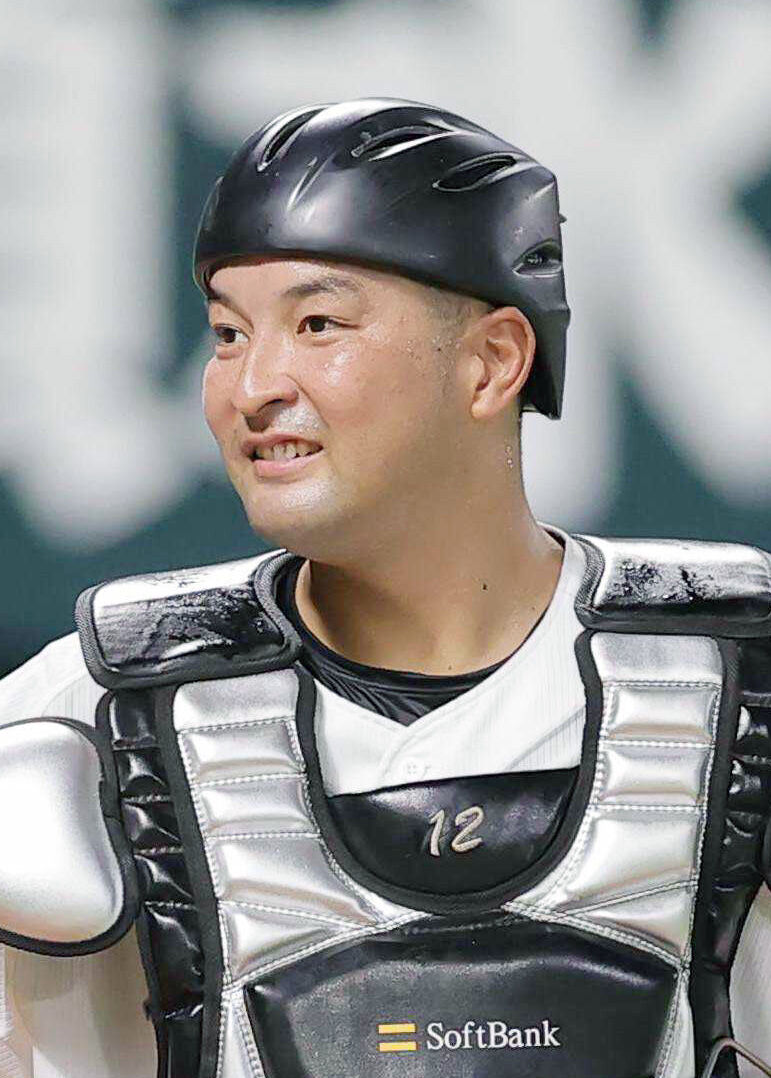 ソフトバンク】代打・嶺井博希の“奇襲”のセーフティーバントも実らず