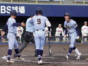 高校野球】最速149キロ左腕の東海大甲府・鈴木蓮吾が勝利を決める