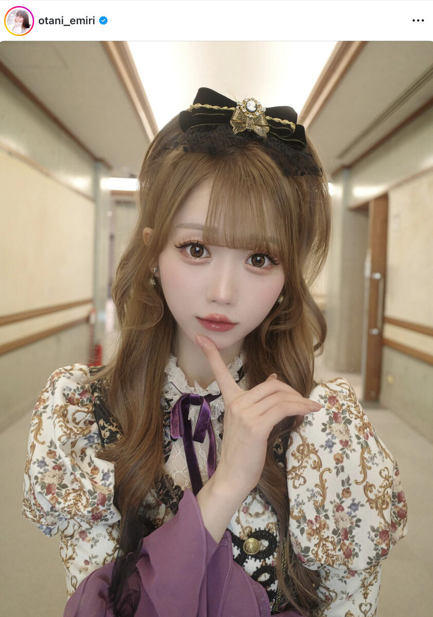 LOVE」大谷映美里、「衣装に合わせたくて…」豪華衣装×ヘアカラーが