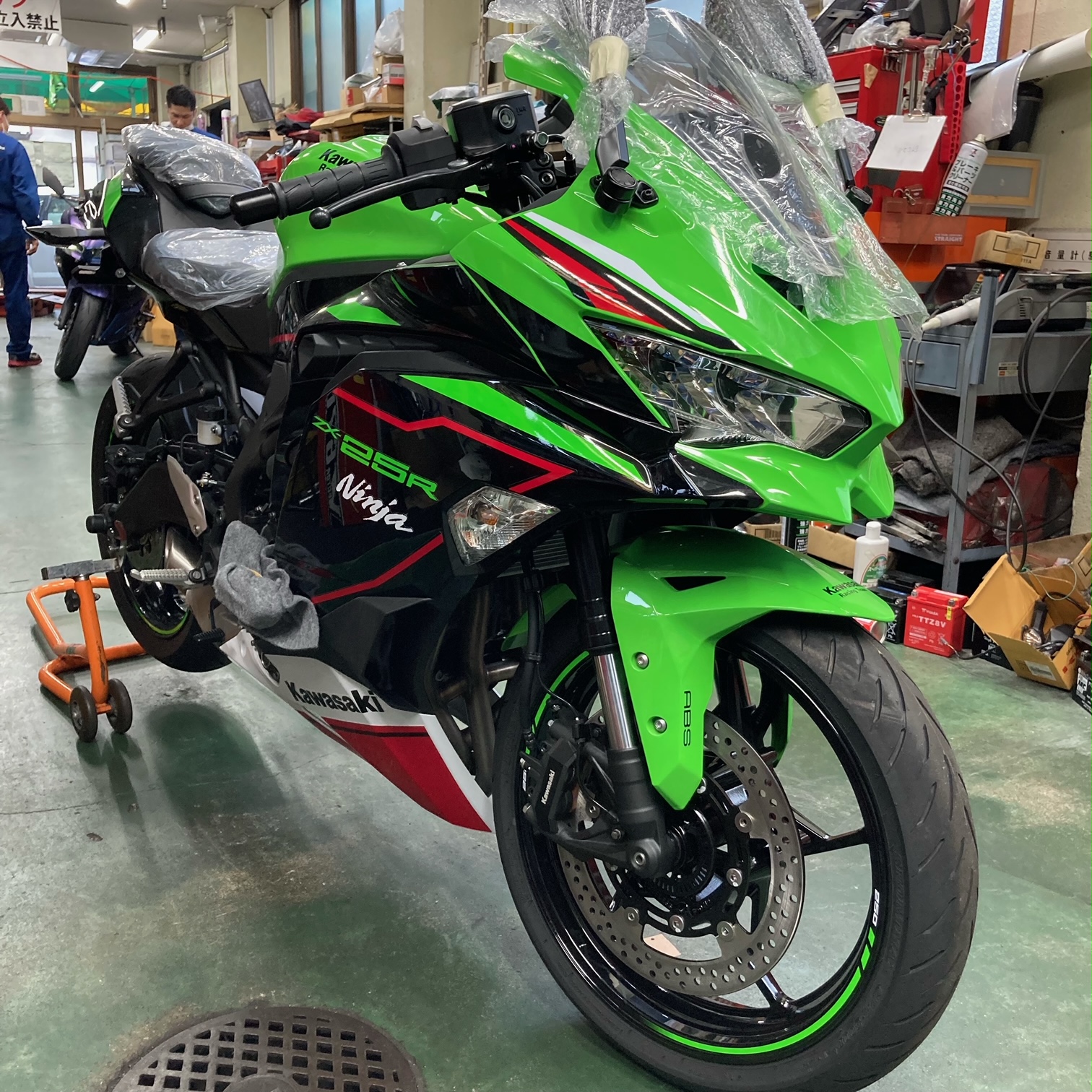 カワサキ》ZXー25R SEのETC取り付けは純正品で！！ | 広島