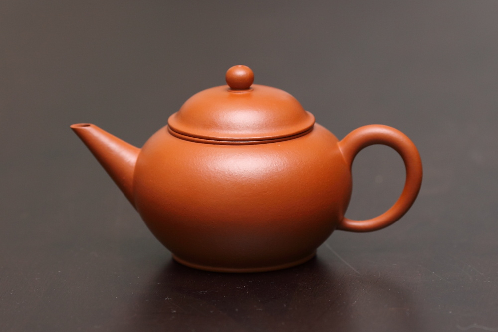 宜興の紫砂を有名にした立役者、朱泥 | お茶の専門店HOJO