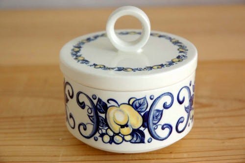 デンマークで見つけた珍しいシュガーポット - 北欧、暮らしの道具店