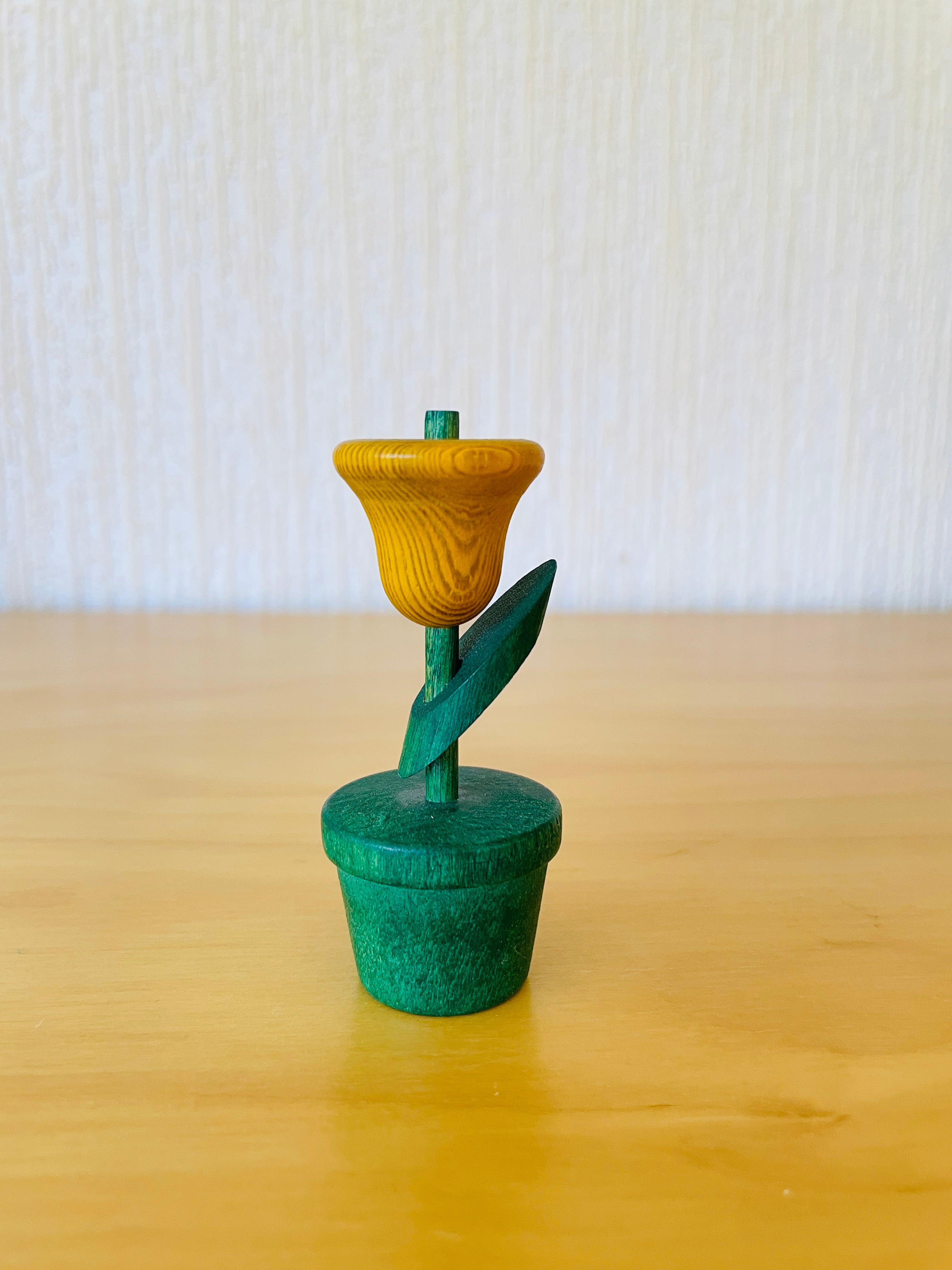 Aarikka/アーリッカ/チューリップのオブジェ/木製/イエロー – Wasurenagusa