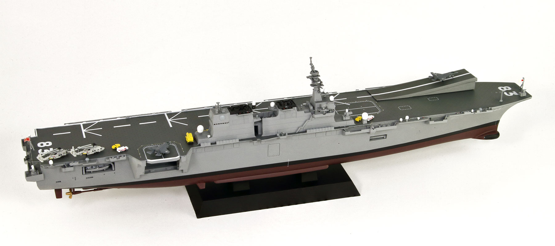 1/700 海上自衛隊 多用途運用護衛艦 DDH-183 いずも タムタム