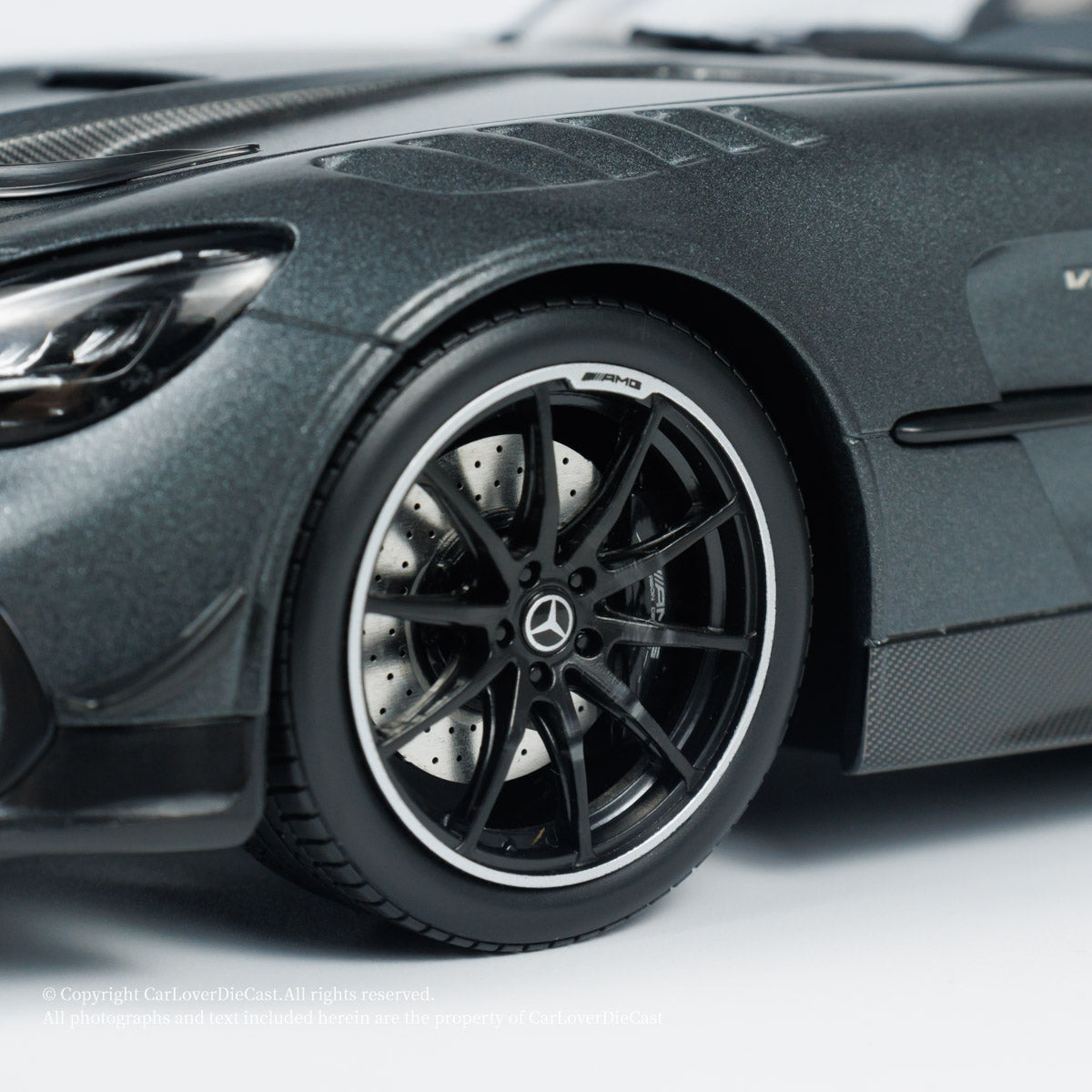 MINICHAMPS 1:18 MERCEDES-AMG GT BLACK SERIES 2021 Matt Grey