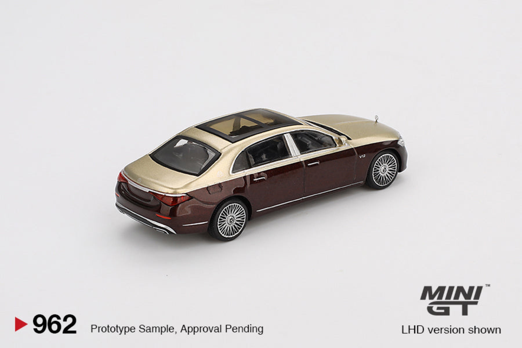 Mini GT 1:64 Mercedes-Maybach S680 Gold / Dark Red Metallic