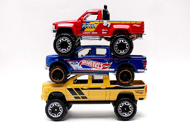 1987 TOYOTA PICKUP TRUCKのレビュー。想像以上の重量感を感じた国産