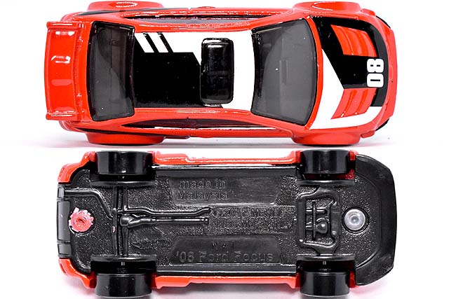 08 FORD FOCUSのレビュー！夜の首都高を攻められそうな、欧州フォード