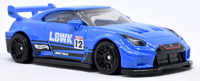 LB-SILHOUETTE WORKS GT NISSAN 35GT-RR VER.2のレビュー！[GRX63