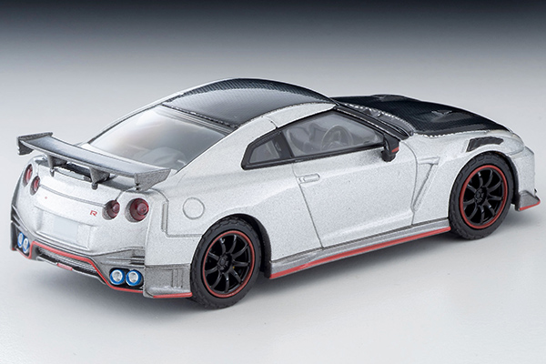 1/64 NISSAN GT-R NISMO Special edition 2022model（銀）| ホビー