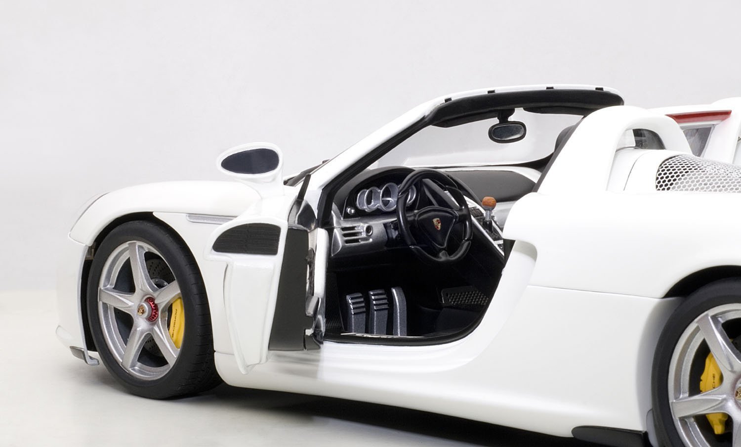 1/18 78045 ポルシェ カレラ GT (ホワイト) ミニカー | 鉄道模型