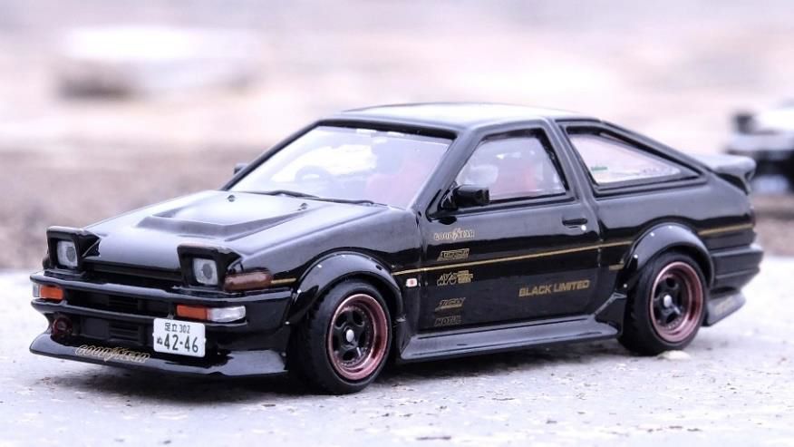 INNO MODELS 1/64 スプリンター トレノ AE86 ブラック Limited Tuned