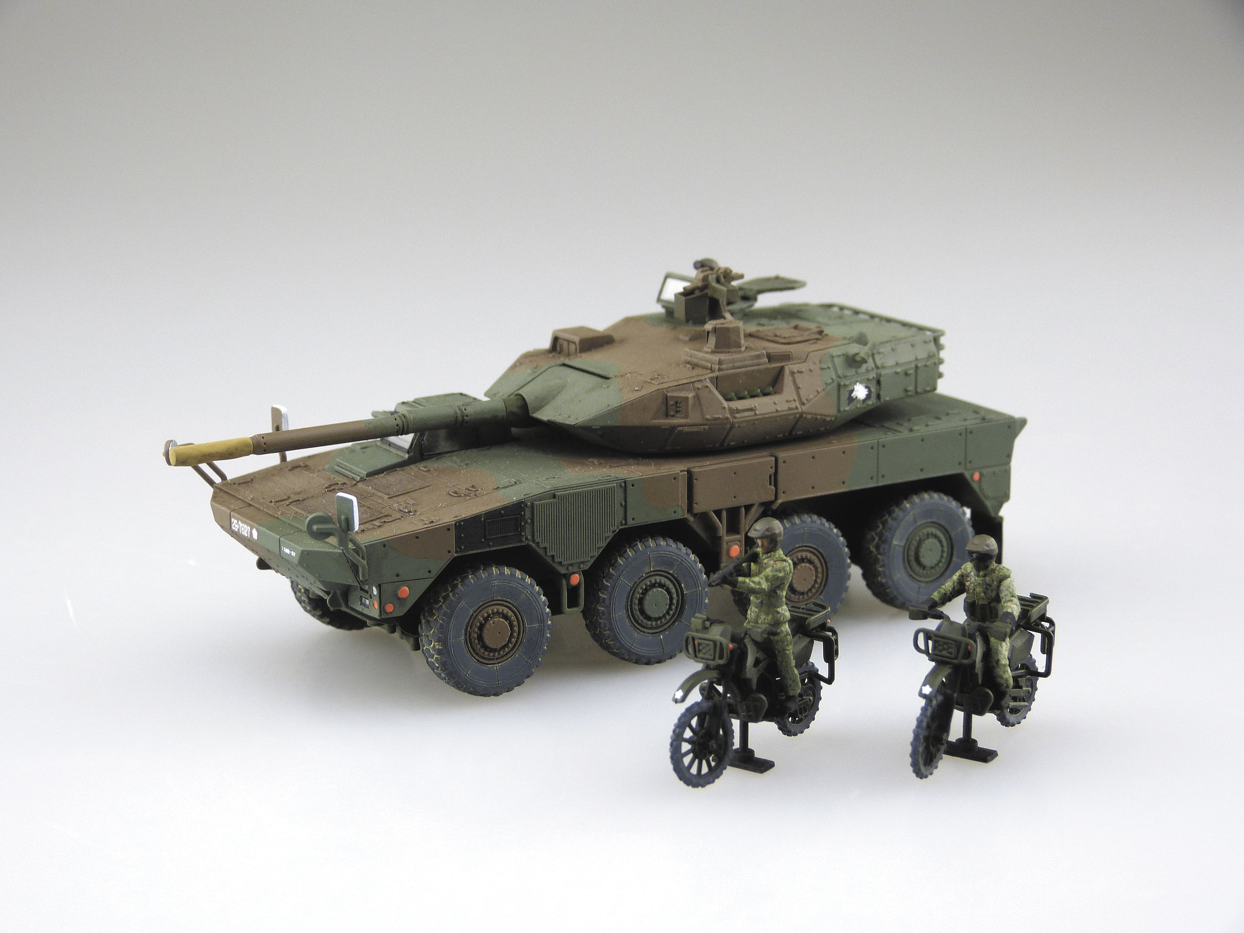 アオシマ ミリタリーモデルキット No.17 1/72 陸上自衛隊 16式機動戦闘