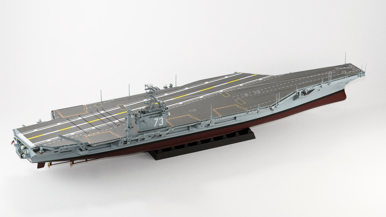 1/700 アメリカ海軍 航空母艦 CVN-73 ジョージ・ ワシントン2008