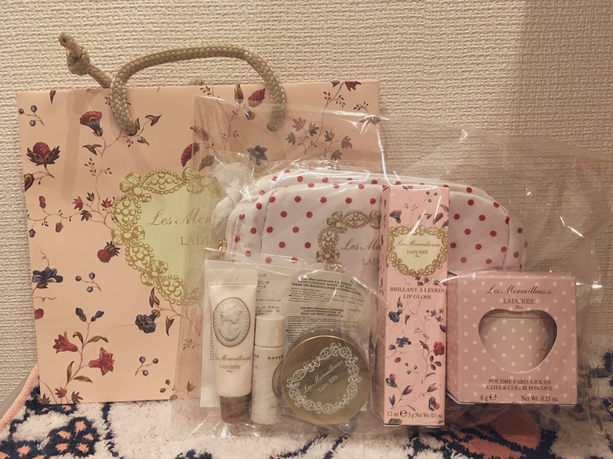 ラデュレ福袋[2026]の中身をネタバレ！心躍るマカロンと焼き菓子が満載