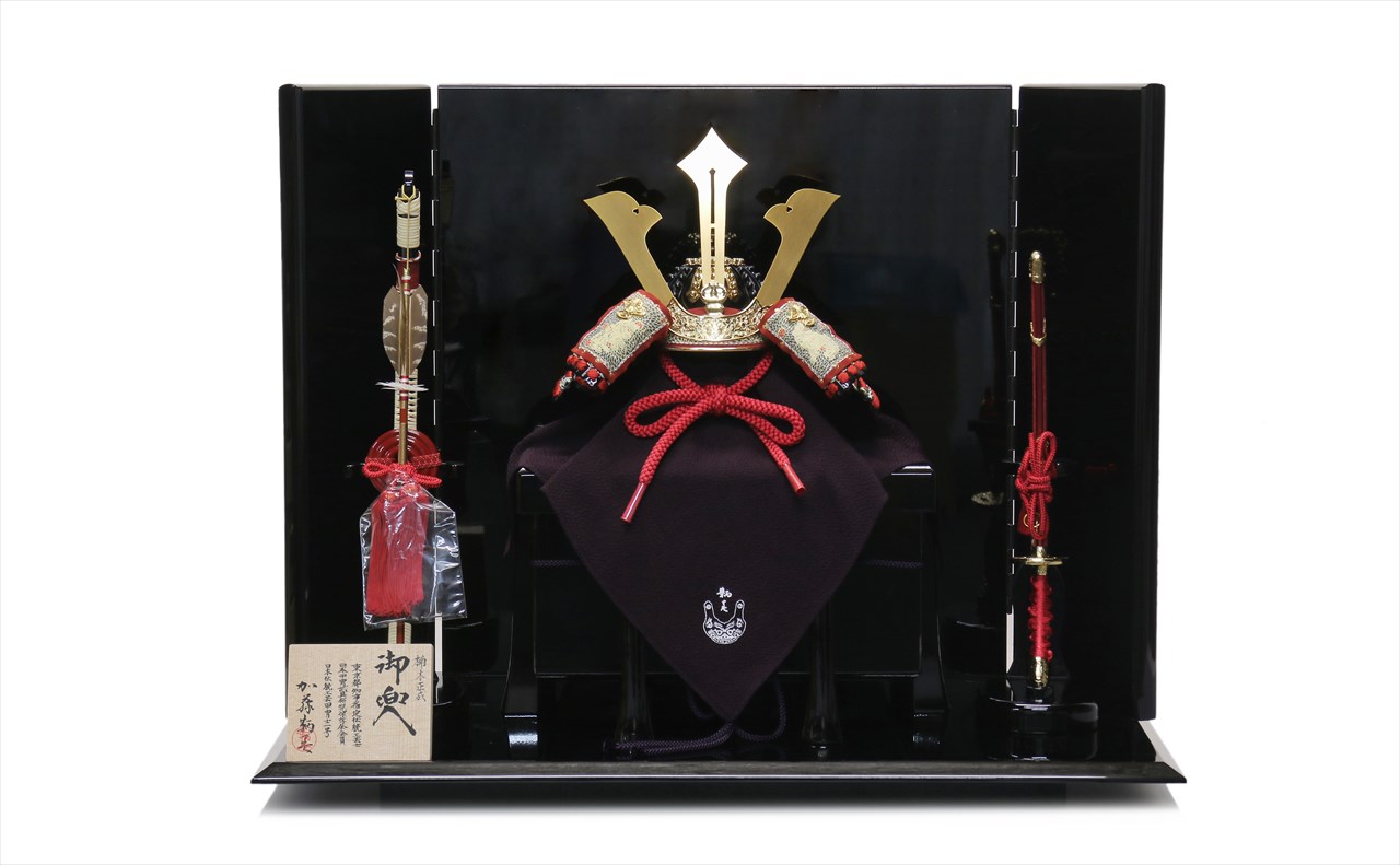 加藤鞆美作 兜飾り 楠木正成の兜