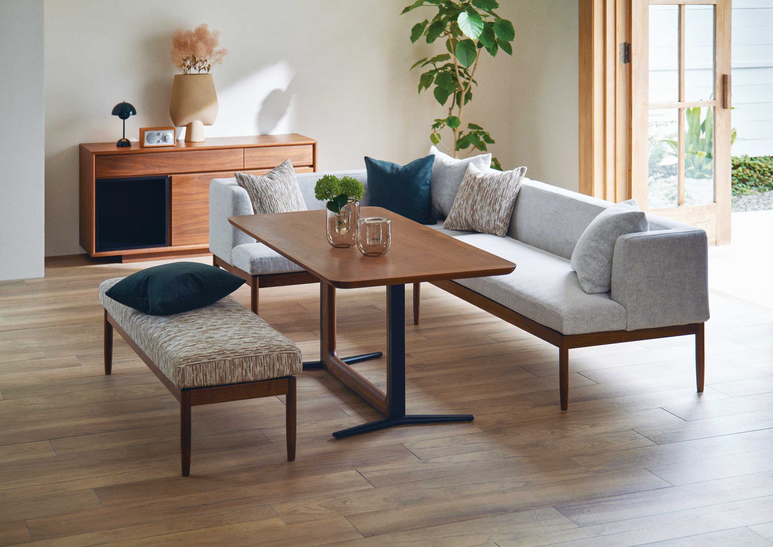 ECELA｜DINING TABLE｜PRODUCTS｜国産家具メーカー HUKLA｜日本フクラ