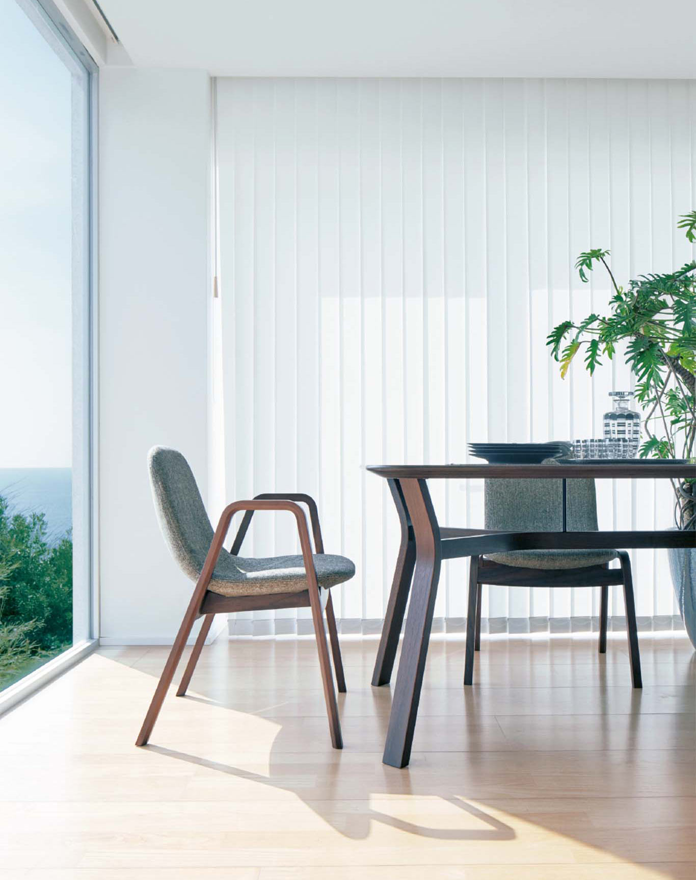 CUFUL｜DINING TABLE｜PRODUCTS｜国産家具メーカー HUKLA｜日本フクラ