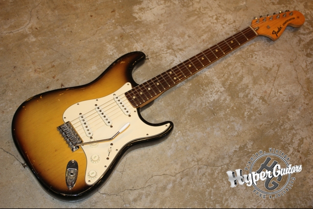 Fender '72 Stratocaster - サンバースト / ローズ - ハイパーギターズ