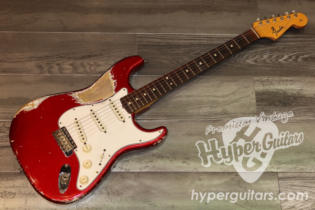Fender '64 Stratocaster - キャンディアップルレッド / ローズ