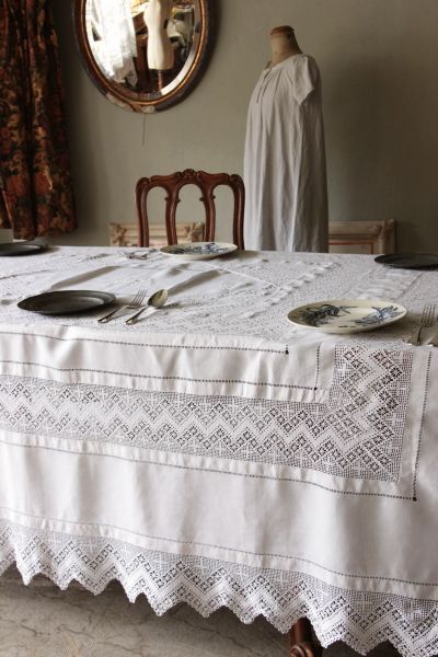 アンティークリネンテーブルクロス クロッシェレース クロス柄
