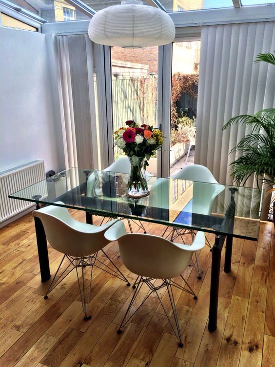 カッシーナの不朽の名作ダイニングテーブル7選】ブランドと商品の魅力