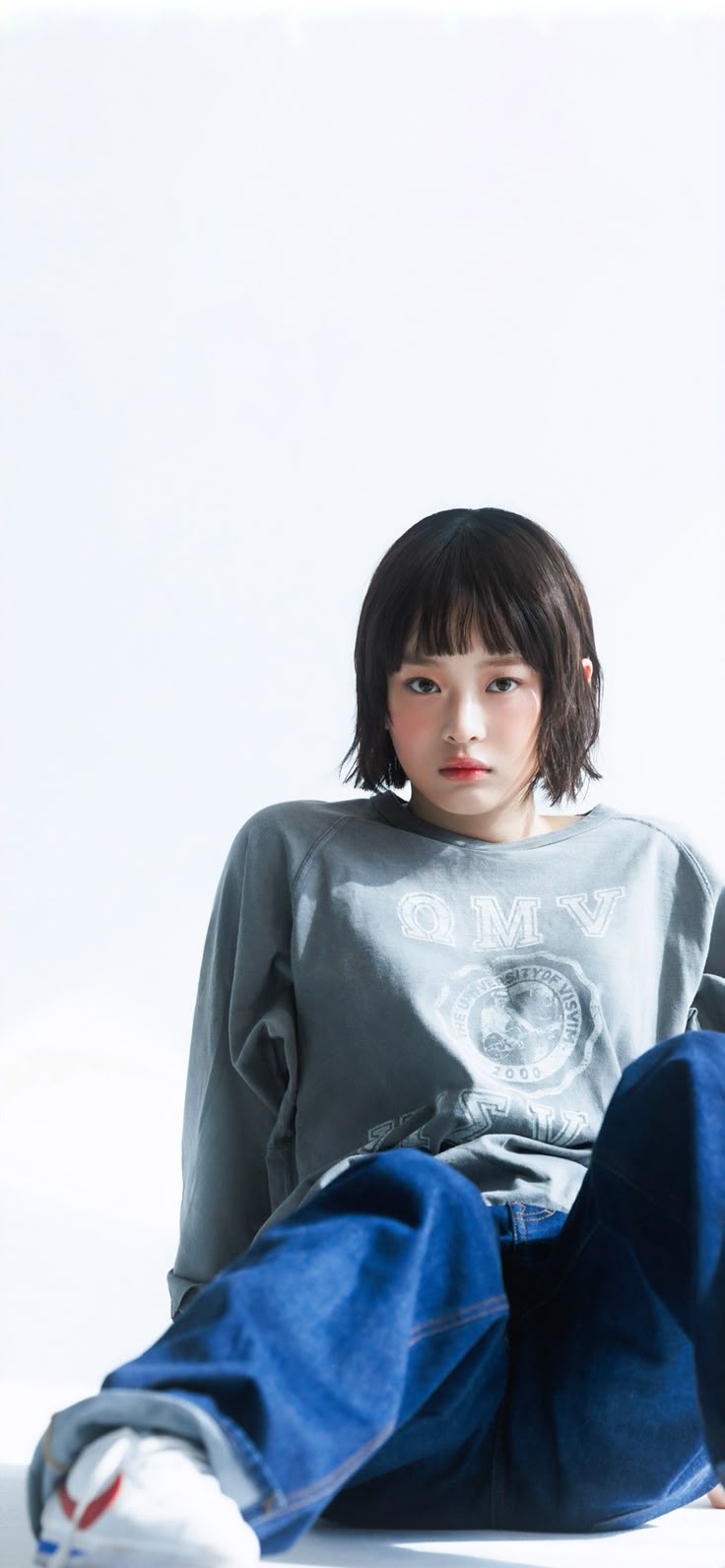 Pin on k-pop wallpaper🫰🏻