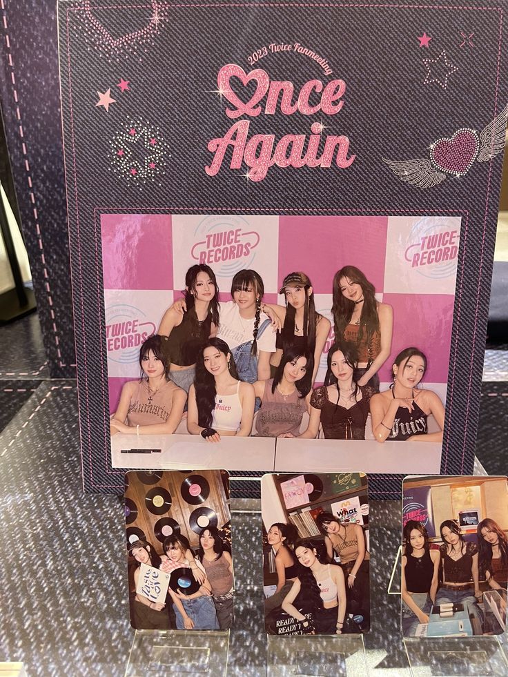 231018 Twice - Once Again - Photocard Binder
