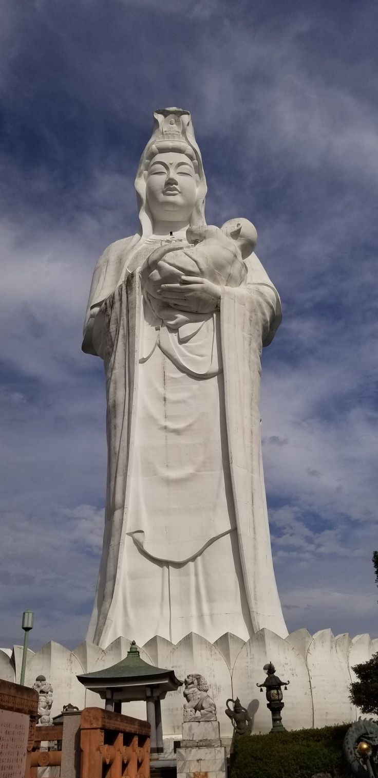 13 件の「観音様マリア様」のアイデアを今すぐ保存 | 観音、観音様