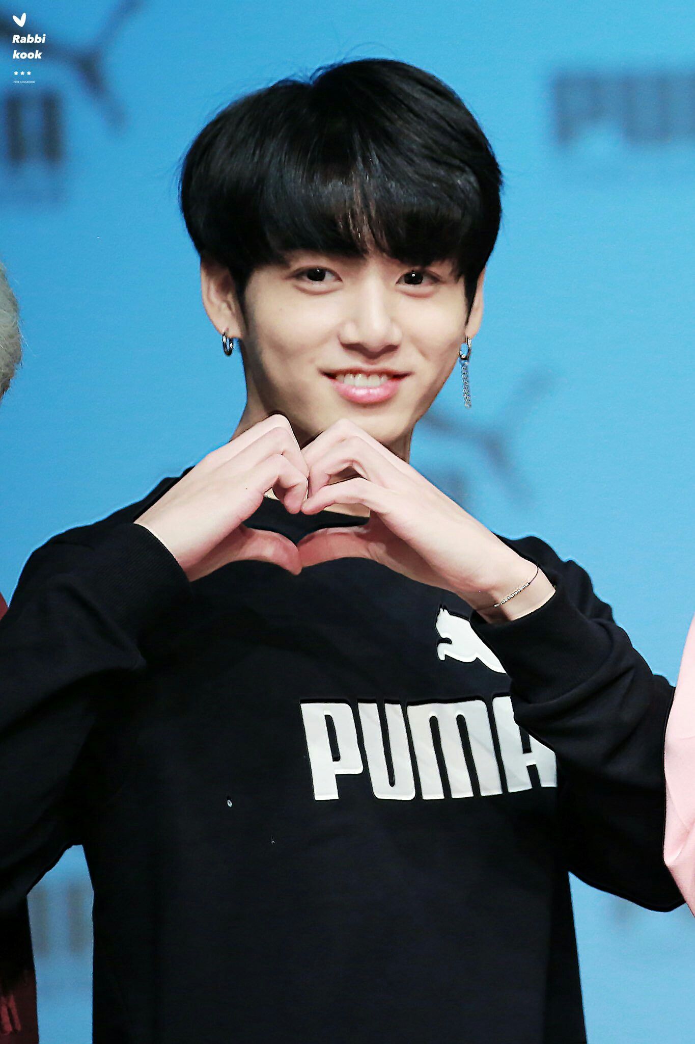 1c8c1fb32aee05cc9bd23d17601995