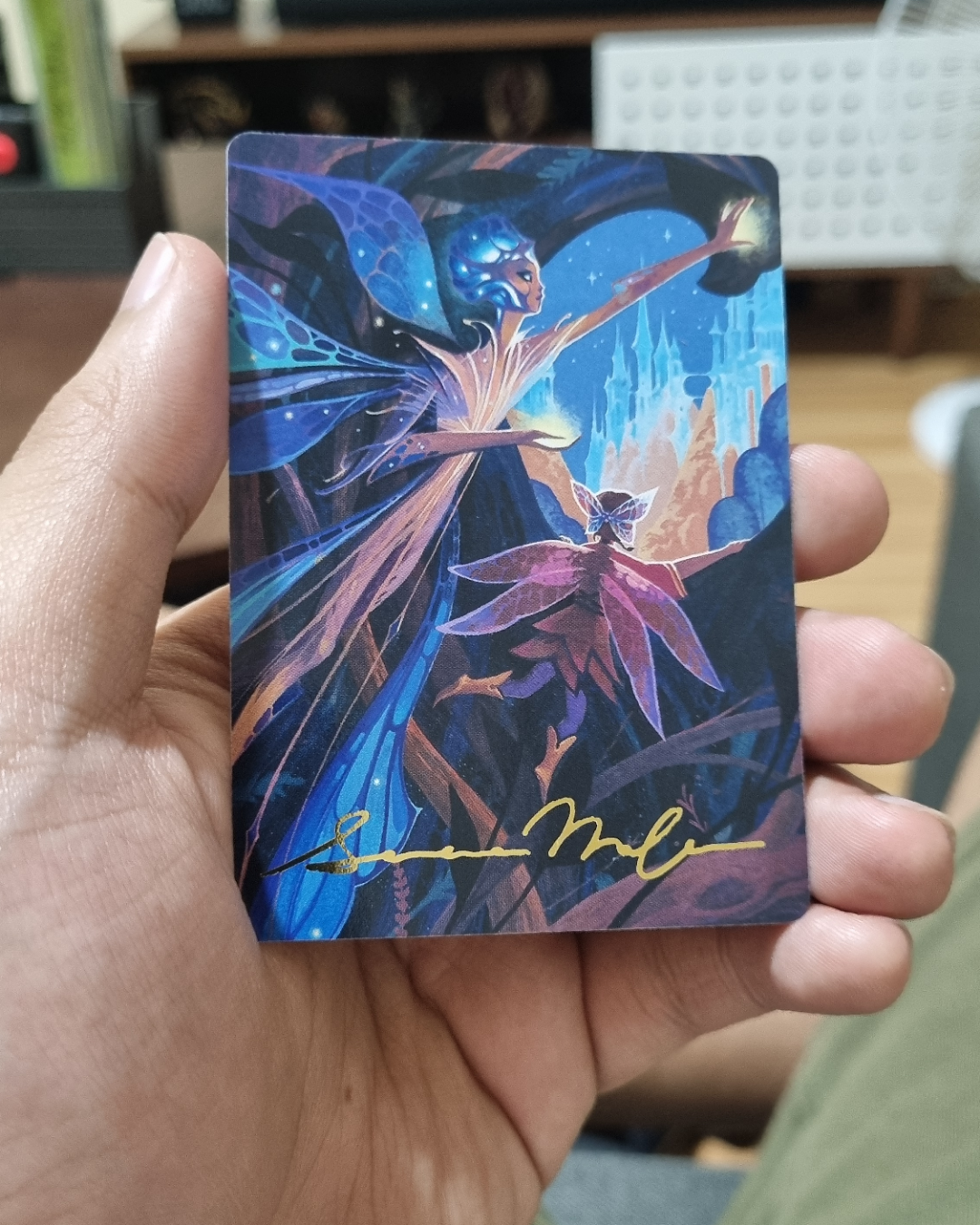 金色の箔押しサイン入りのアートカードって、価値あるものなの？ : r/mtg