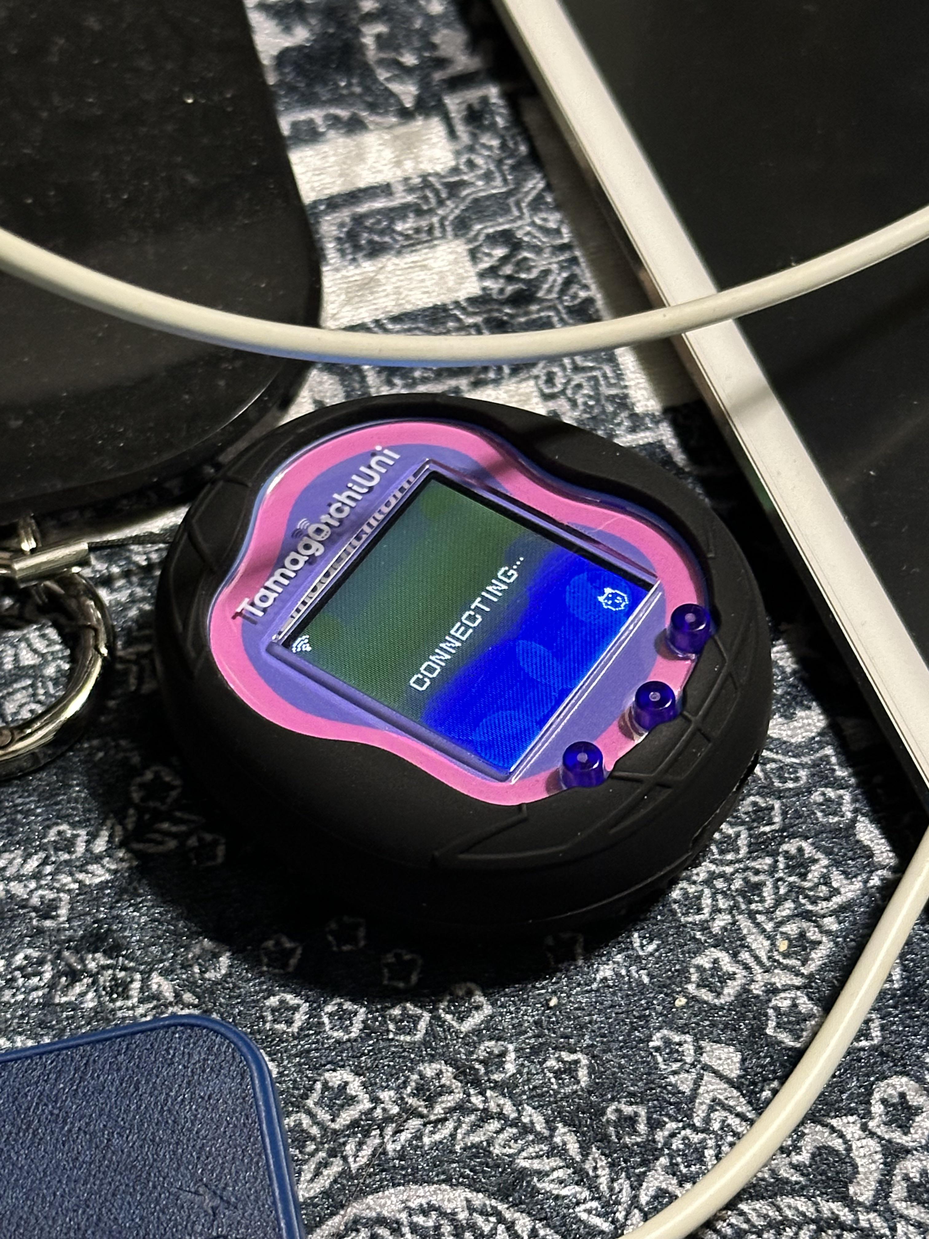 たまごっちUniが突然Wi-Fiに「接続」 : r/tamagotchi